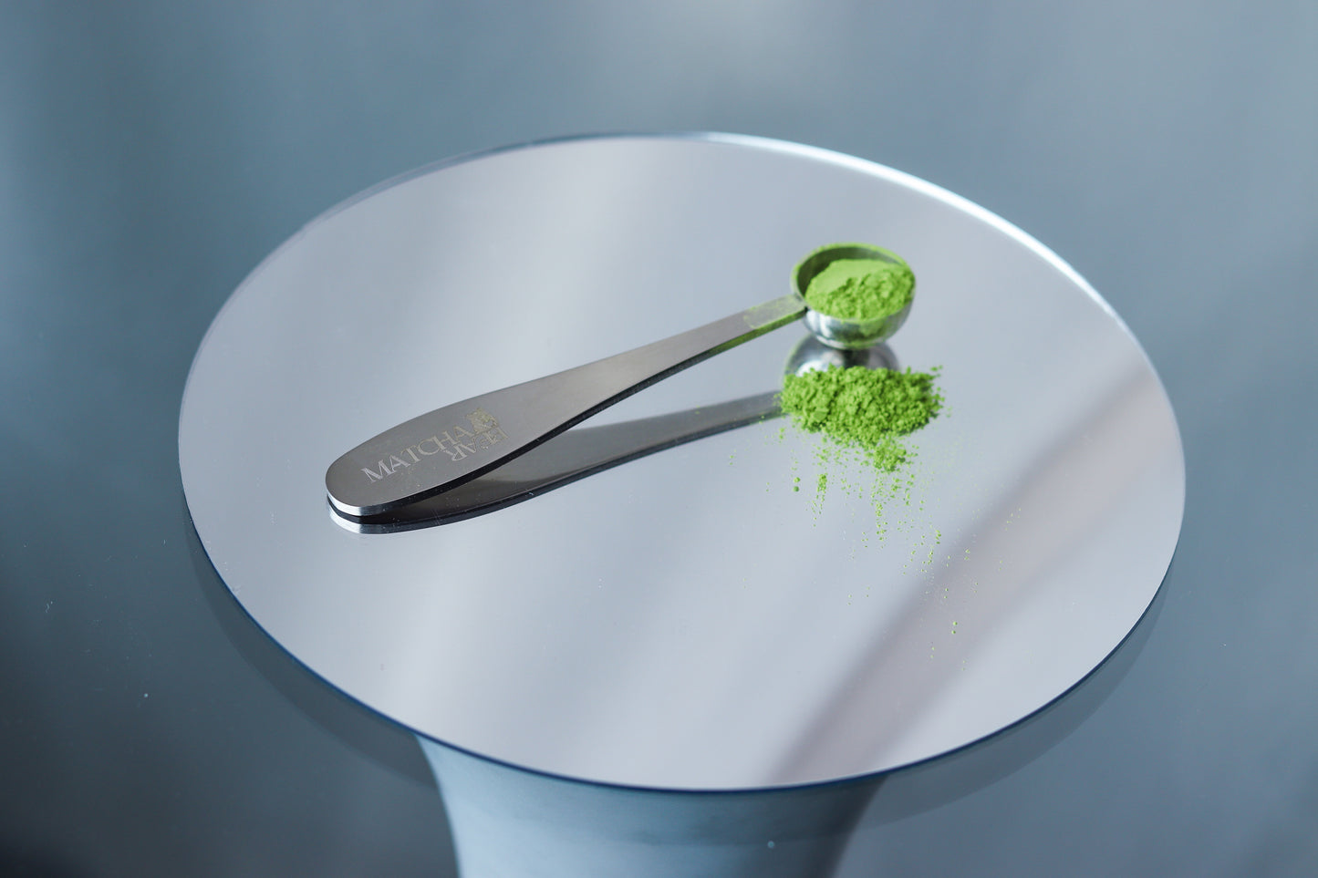 Introducing our latest must-have: the Matcha measuring spoon! 🌿 This spoon holds approximately 1.5g of matcha, giving you the perfect amount every time. Whether you’re crafting a smooth latte or a traditional cup, this spoon takes the guesswork out of preparation. Made from durable, easy-to-clean stainless steel metal, it’s the ideal tool for both matcha beginners and enthusiasts alike.